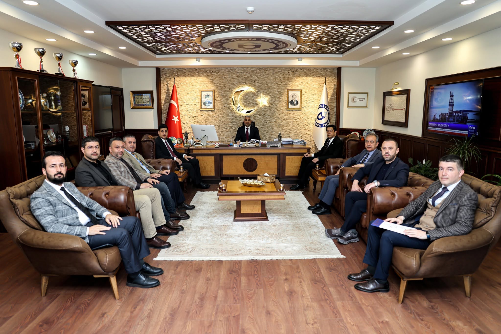 Eğitim merkezi iç mekan incelemesi